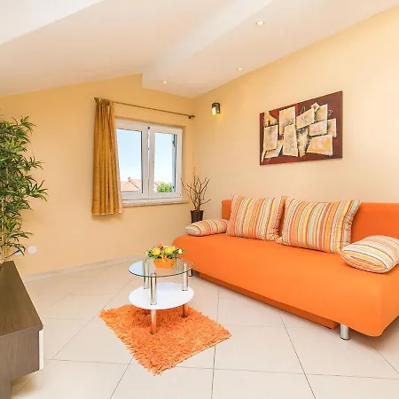 Apartamento Labinjan