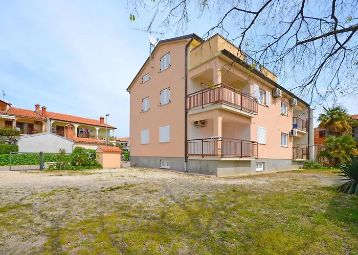 Apartament Labinjan *