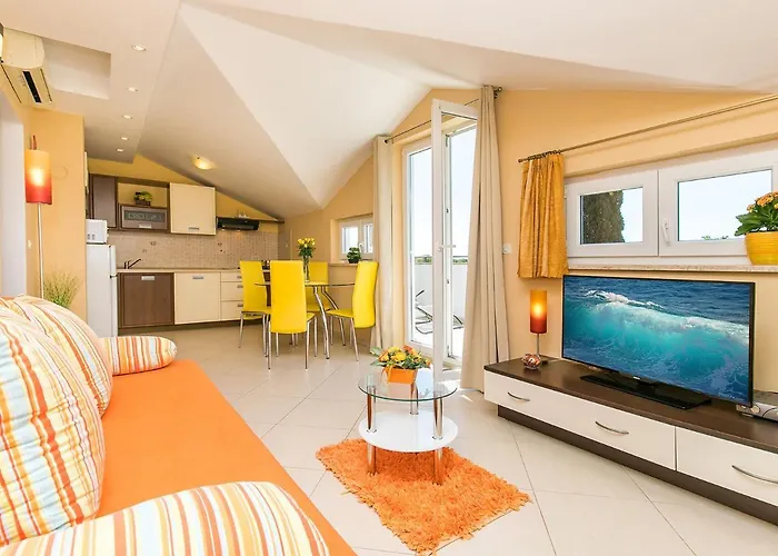 Labinjan Apartamento *